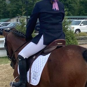 Meet your Posher, Jennie